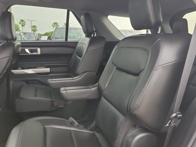 Certified 2023 Ford Explorer XLT w/ Equipment Group 202A RWD image 16