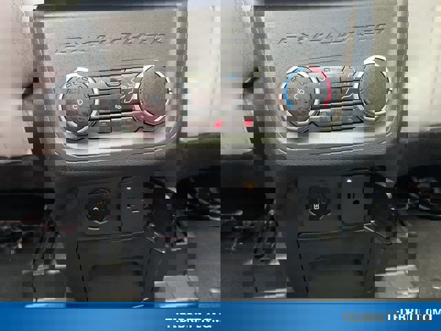 Certified 2025 Ford Explorer Platinum w/ Ultimate Package image 15