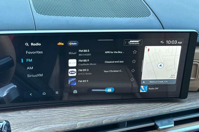 Used 2024 Hyundai Santa Fe Limited image 16