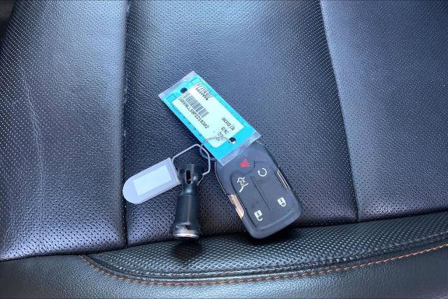 Used 2023 GMC Acadia AT4 w/ Preferred Package image 15