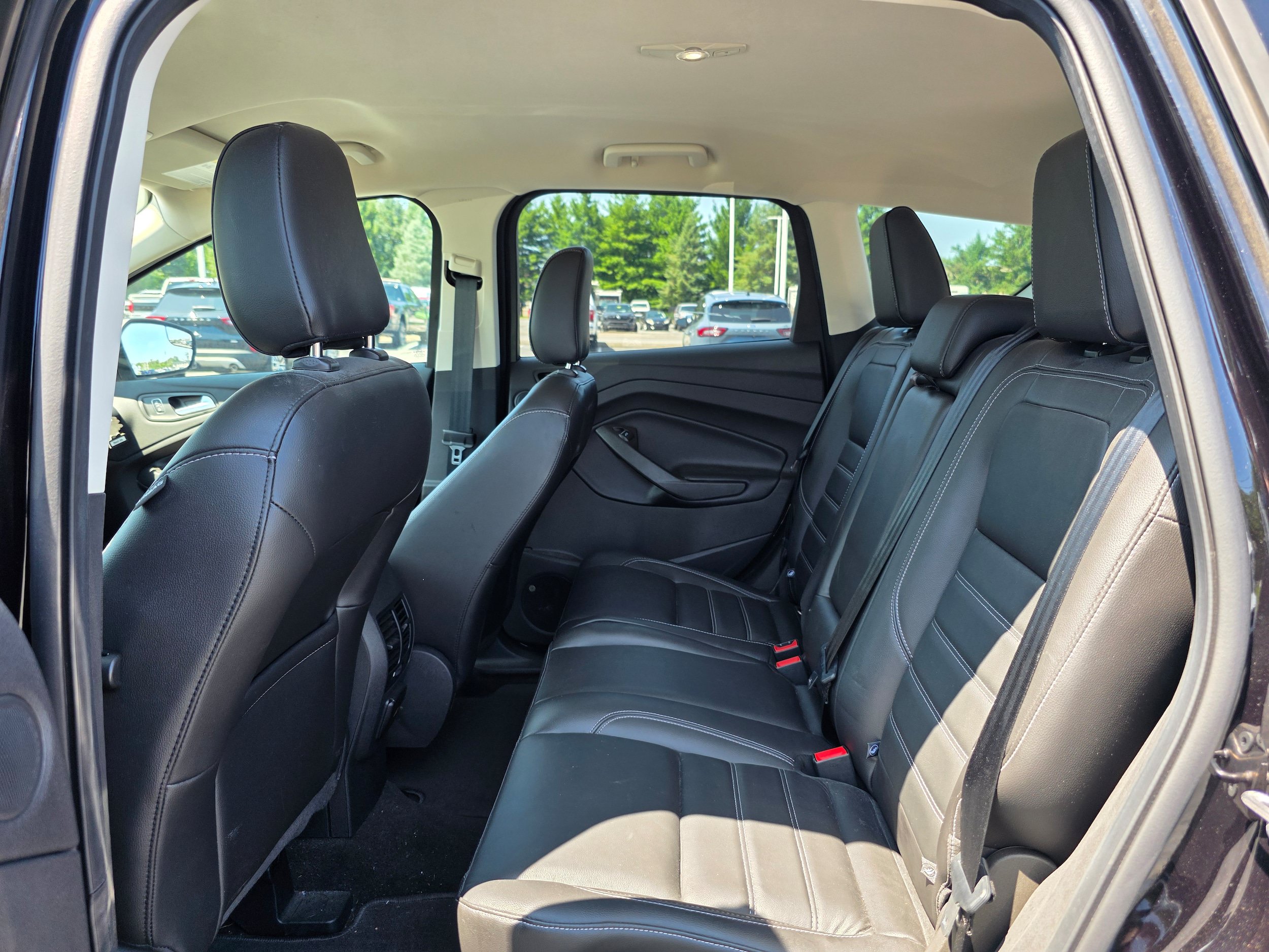 Certified 2019 Ford Escape Titanium AWD/4WD image 10