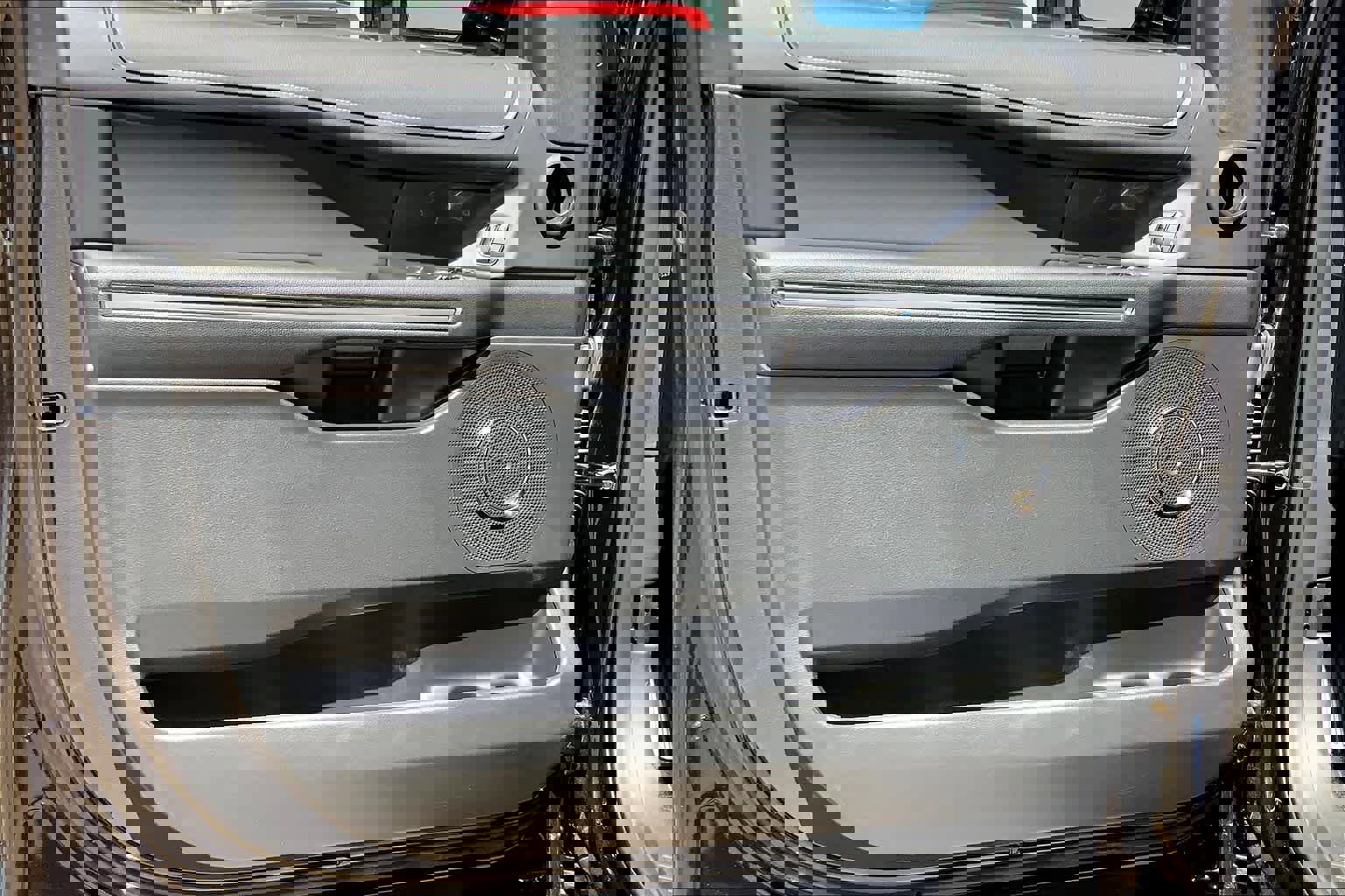 Certified 2024 Ford Expedition XLT image 10