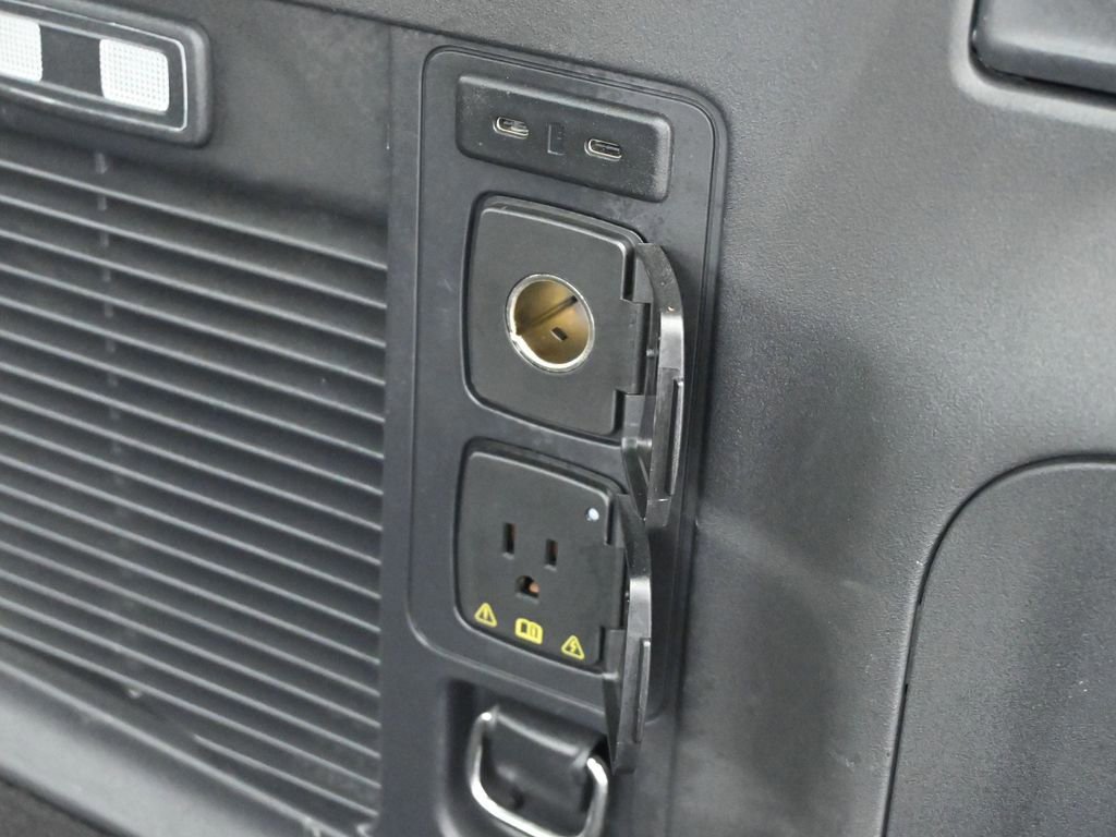 Certified 2025 Ford Expedition Max Platinum image 57