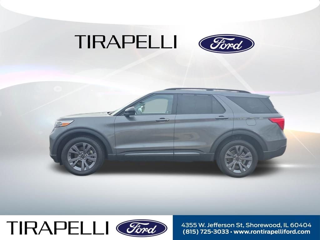 Certified 2023 Ford Explorer XLT w/ Equipment Group 202A AWD/4WD image 4