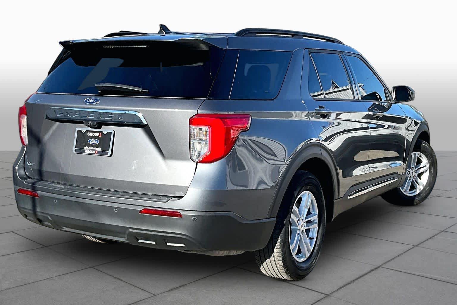 Certified 2023 Ford Explorer XLT RWD image 13