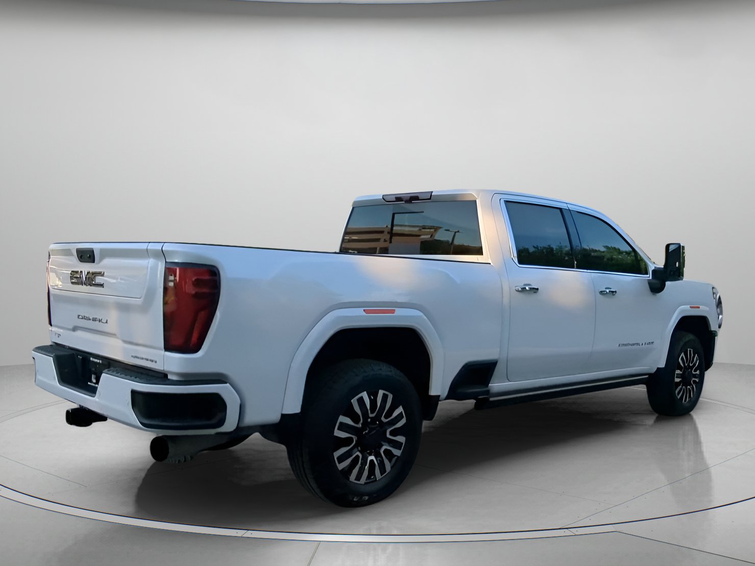 Used 2024 GMC Sierra 2500 Denali Ultimate AWD/4WD image 28