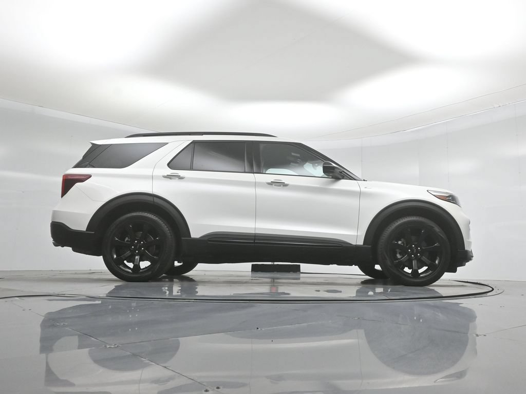 Certified 2023 Ford Explorer ST-Line w/ Class IV Trailer Tow Package RWD image 49