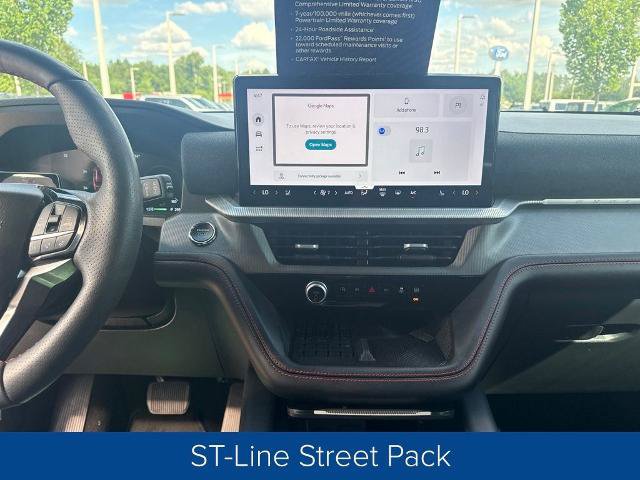 Certified 2025 Ford Explorer ST-Line w/ Premium Package RWD image 23