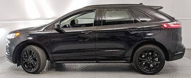 Certified 2023 Ford Edge SE w/ Black Appearance Package AWD/4WD image 5