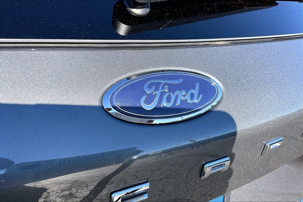 Certified 2025 Ford Escape ST-Line AWD/4WD image 7