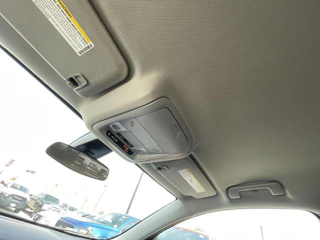 Used 2023 GMC Acadia SLE w/ Driver Convenience Package image 23