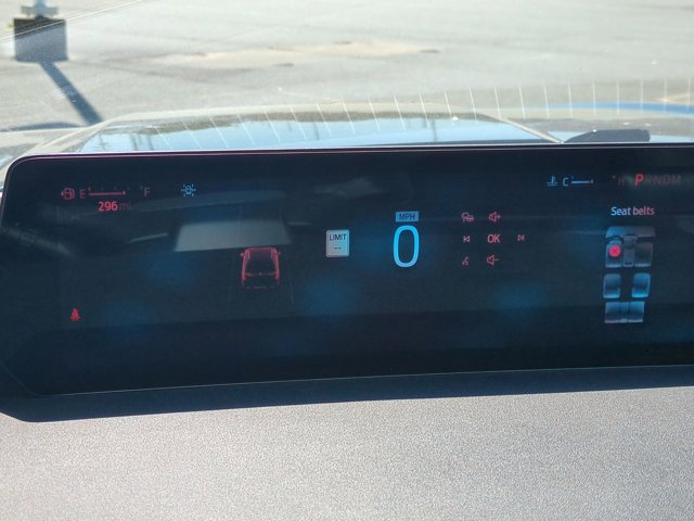 Certified 2025 Ford Expedition Active RWD image 18
