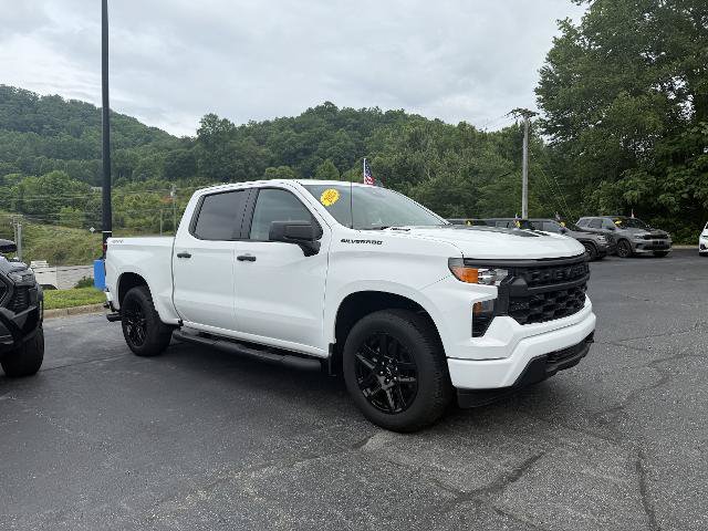 Used 2025 Chevrolet Silverado 1500 Custom w/ Rally Edition AWD/4WD image 3