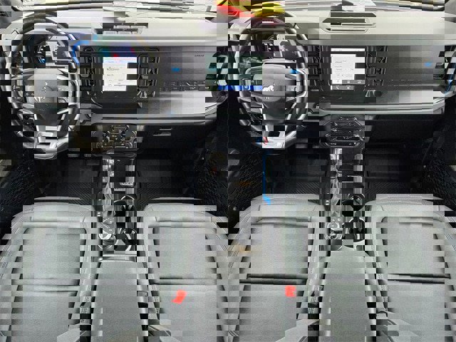 Certified 2023 Ford Bronco Black Diamond w/ Sasquatch Package image 9