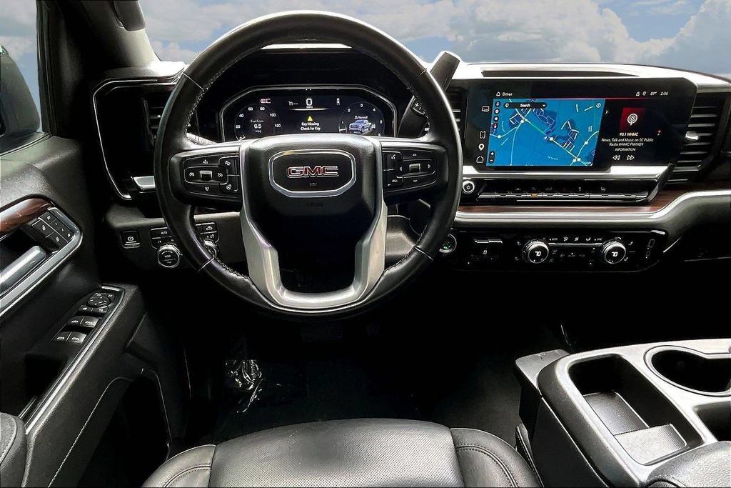 Used 2025 GMC Sierra 1500 SLT AWD/4WD image 11
