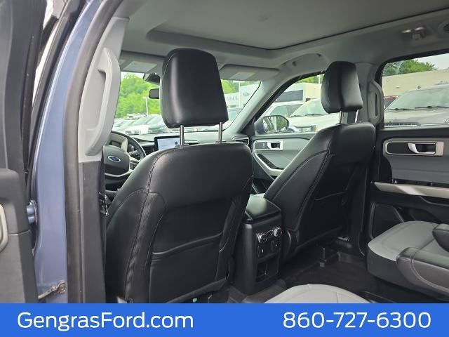 Certified 2021 Ford Explorer XLT w/ Equipment Group 202A AWD/4WD image 16