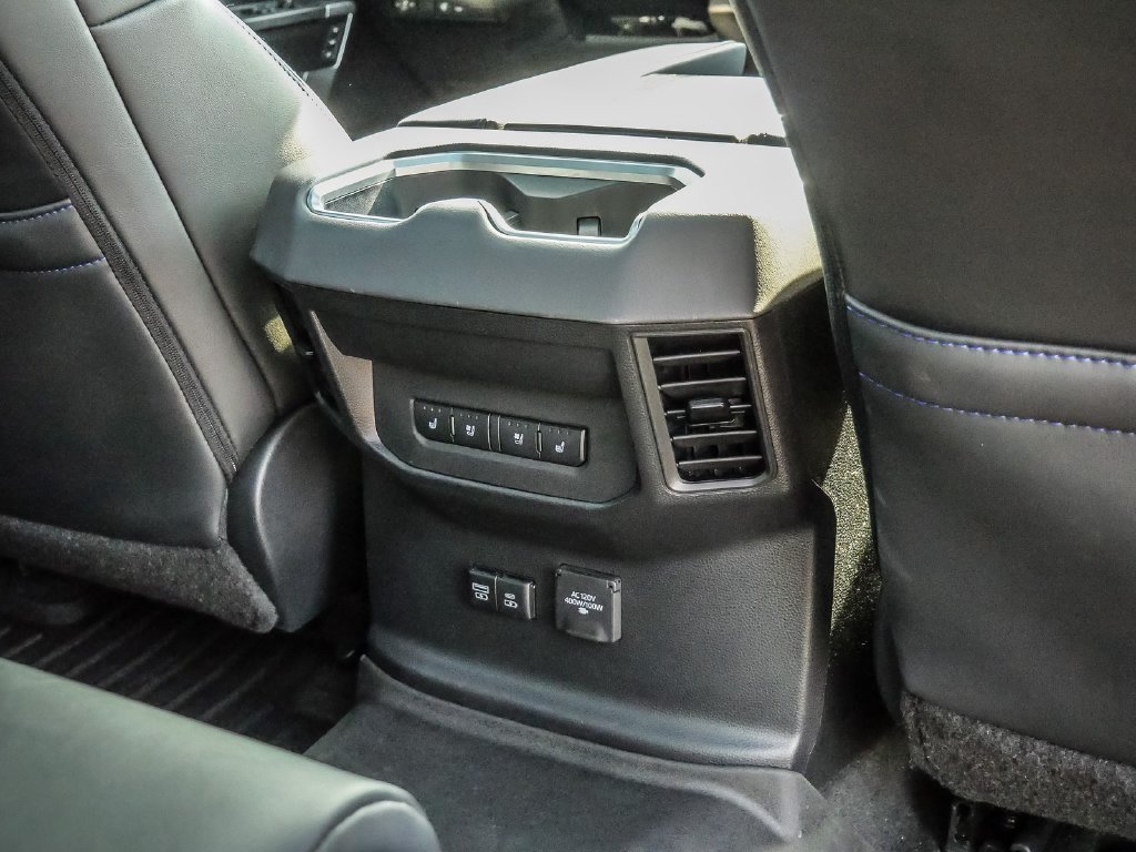 Used 2023 Toyota Tundra Platinum AWD/4WD image 24
