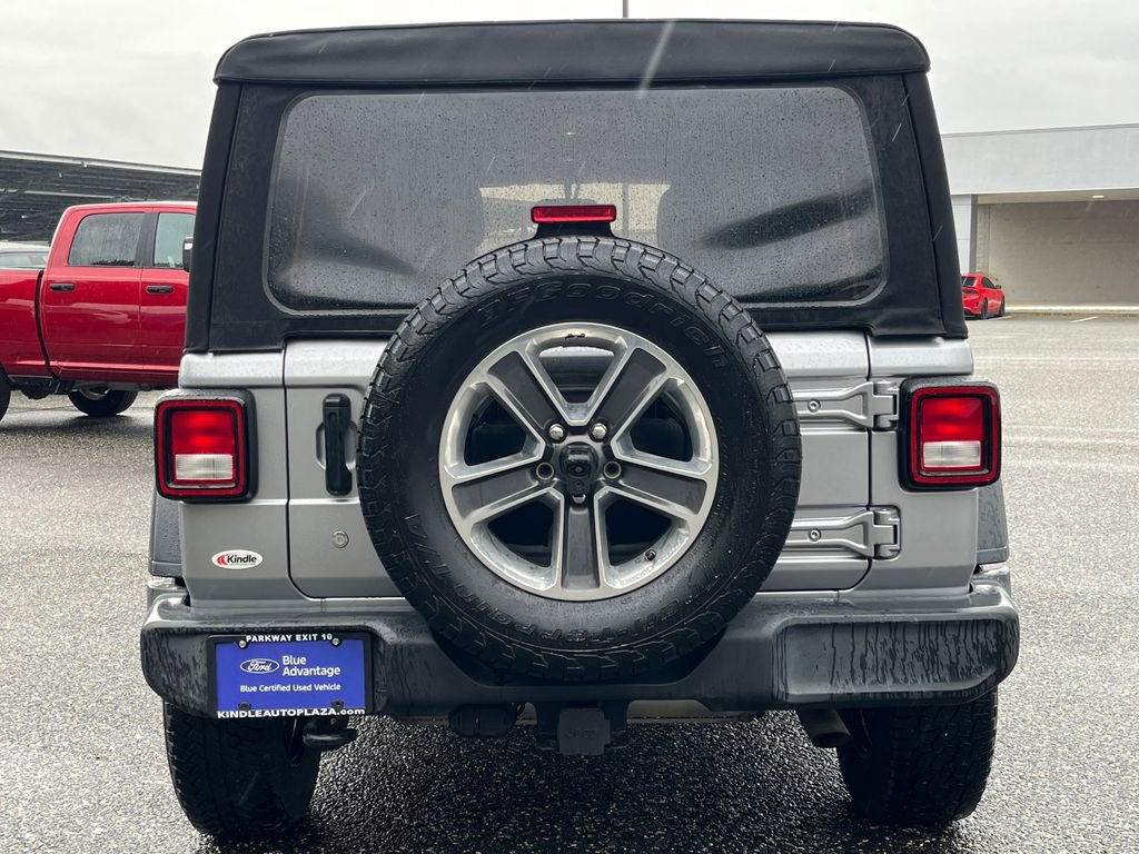 Used 2018 Jeep Wrangler Unlimited Sport S AWD/4WD image 22