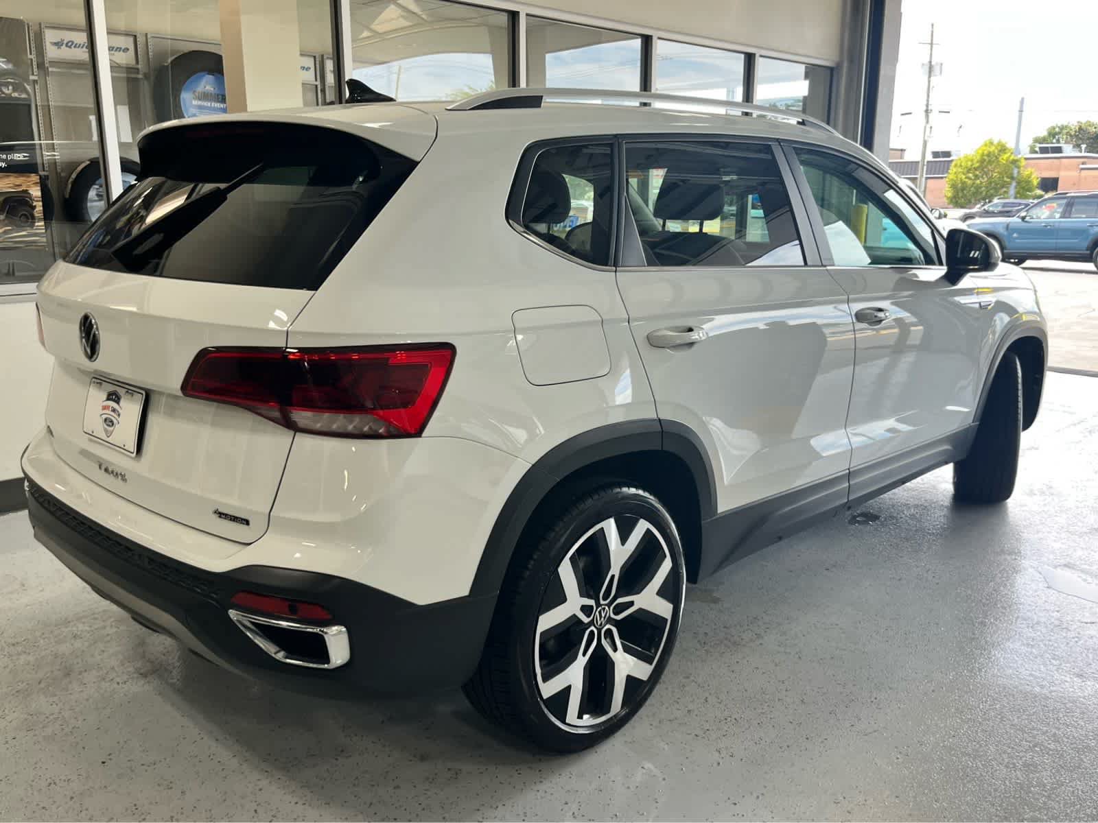 Used 2022 Volkswagen Taos SEL AWD/4WD image 10