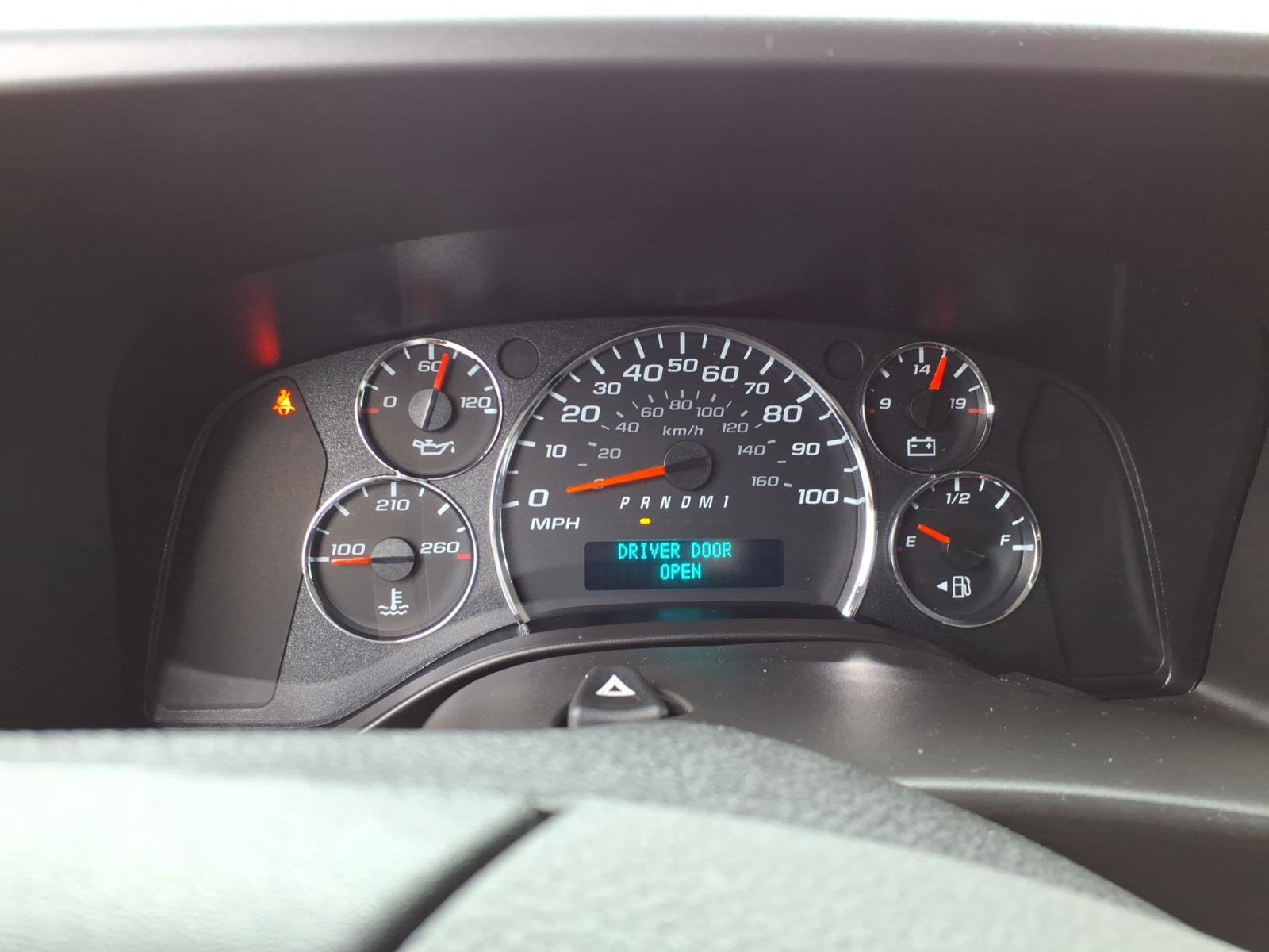 Used 2024 Chevrolet Express 2500 w/ Driver Convenience Package image 19