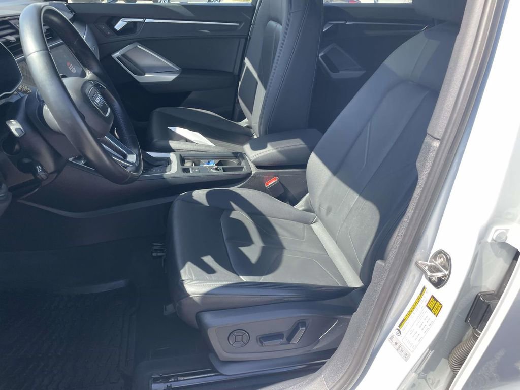 Used 2020 Audi Q3 2.0T Premium image 17