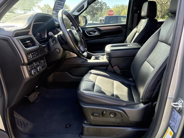 Used 2023 Chevrolet Tahoe RST w/ Sport Performance Package AWD/4WD image 17