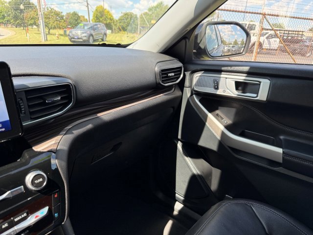 Certified 2023 Ford Explorer Limited image 29