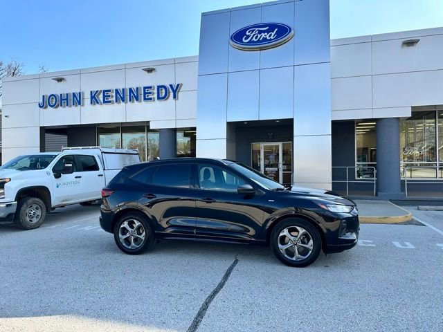 Certified 2023 Ford Escape ST-Line w/ Tech Pack #1 image 19