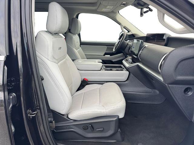 Certified 2025 Ford Expedition Platinum AWD/4WD image 15