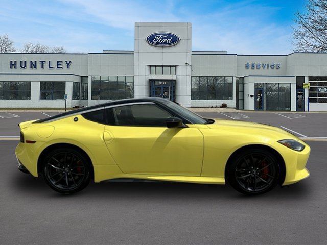 Used 2024 Nissan Z Performance w/ Floor Mat Package RWD image 4