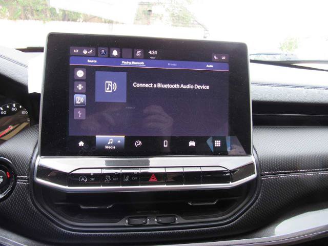 Used 2023 Jeep Compass Latitude w/ Convenience Group AWD/4WD image 10