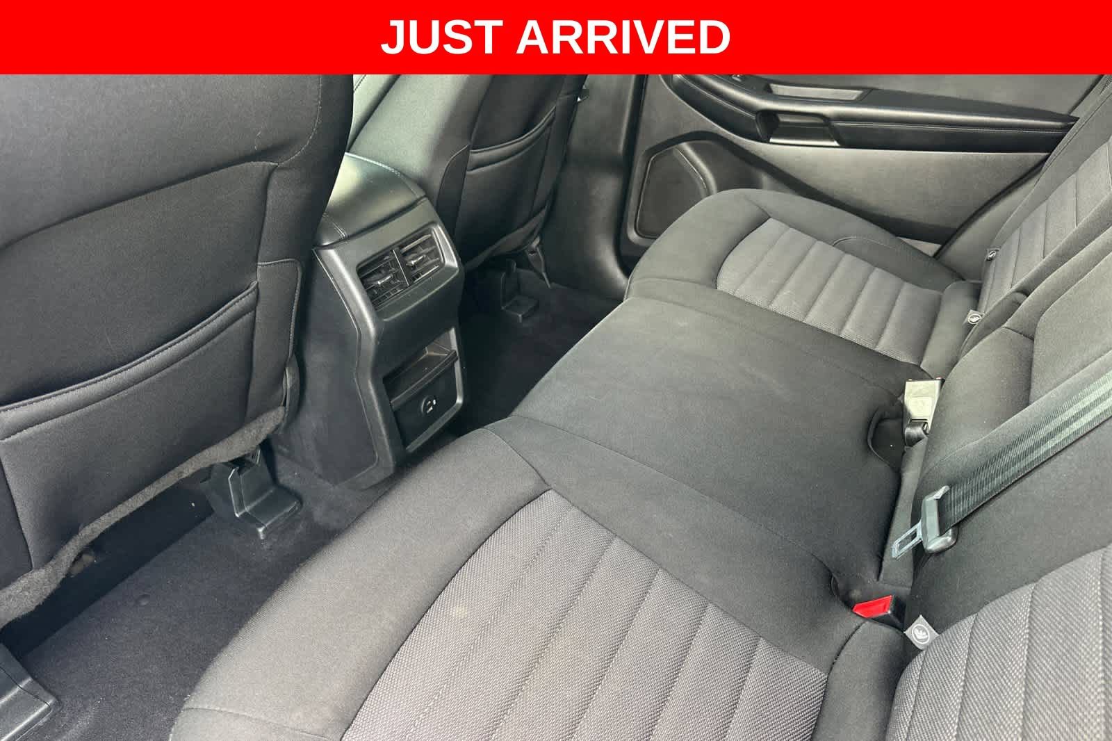 Certified 2022 Ford Edge SE w/ Black Appearance Package AWD/4WD image 4