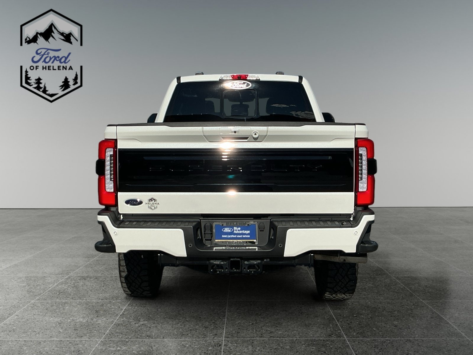 Certified 2025 Ford F350 Platinum w/ Tremor Off-Road Package AWD/4WD image 4