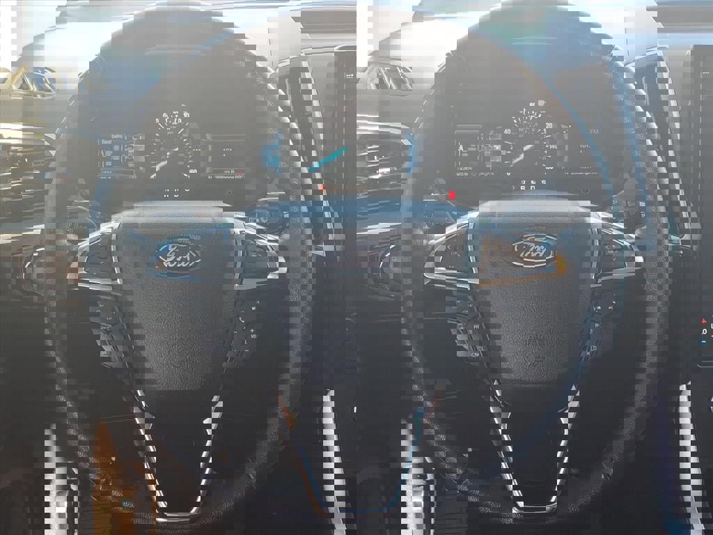 Certified 2024 Ford Edge SEL w/ Convenience Package image 20