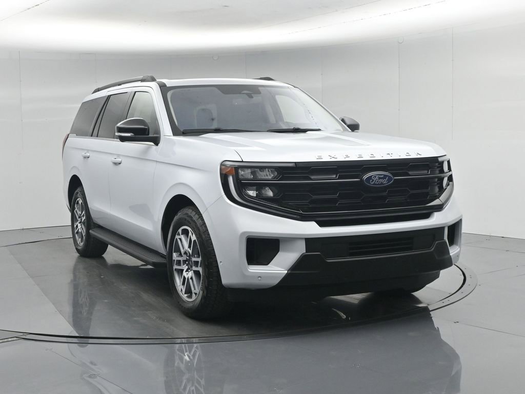 Certified 2025 Ford Expedition Active AWD/4WD image 63