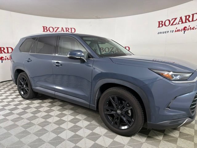 Used 2024 Toyota Grand Highlander AWD image 16