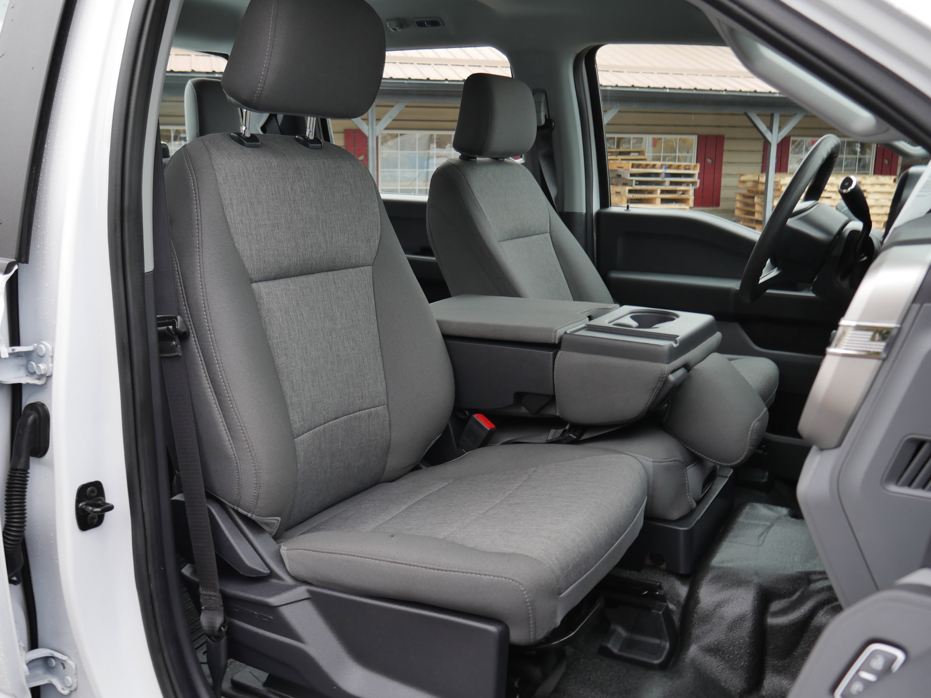 Certified 2024 Ford F250 XL w/ XL Chrome Package image 26