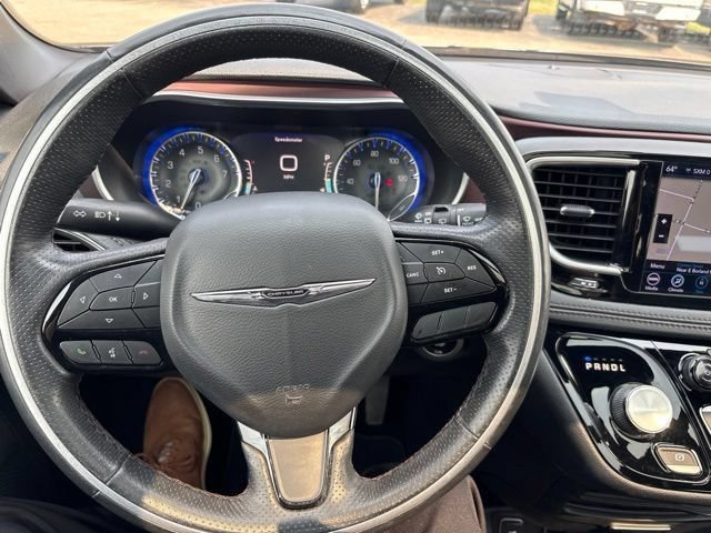 Used 2020 Chrysler Pacifica Limited FWD image 22