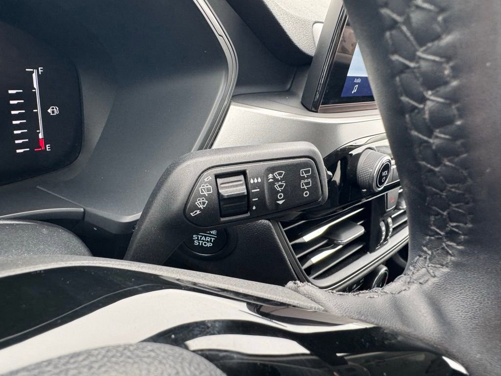 Certified 2023 Ford Escape Active AWD/4WD image 33
