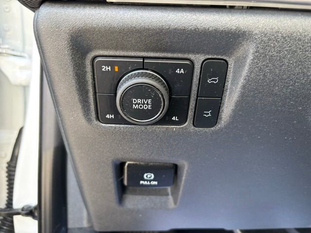 Certified 2025 Ford Expedition Max Platinum w/ Driver's Package AWD/4WD image 22