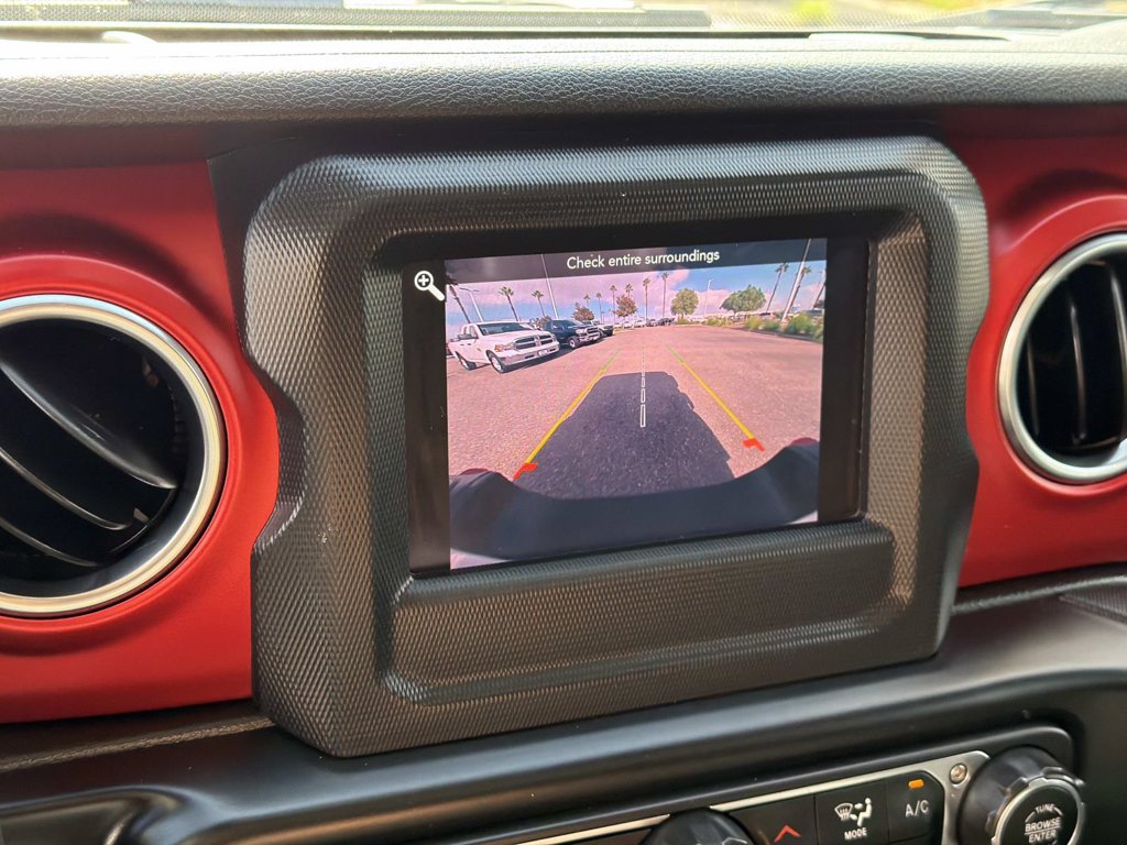 Used 2020 Jeep Gladiator Rubicon w/ LED Lighting Group AWD/4WD image 27