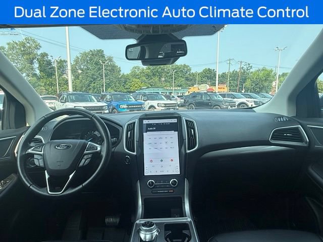 Certified 2023 Ford Edge SEL w/ Convenience Package AWD/4WD image 3