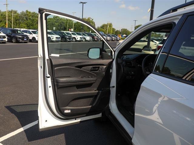 Used 2023 Honda Passport Elite image 19