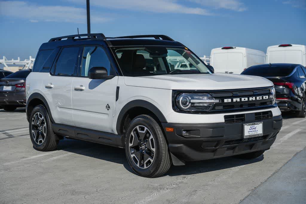 Certified 2024 Ford Bronco Sport Outer Banks w/ Tech Package AWD/4WD image 5