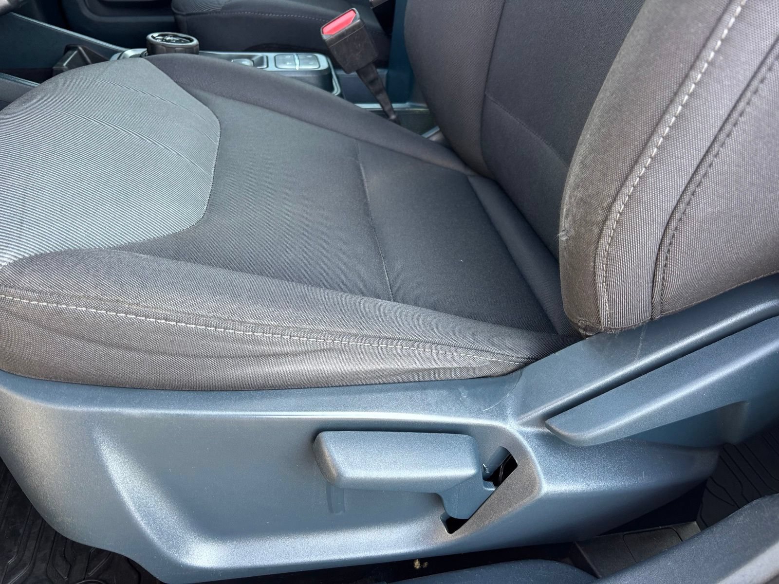 Certified 2022 Ford Maverick XL FWD image 16