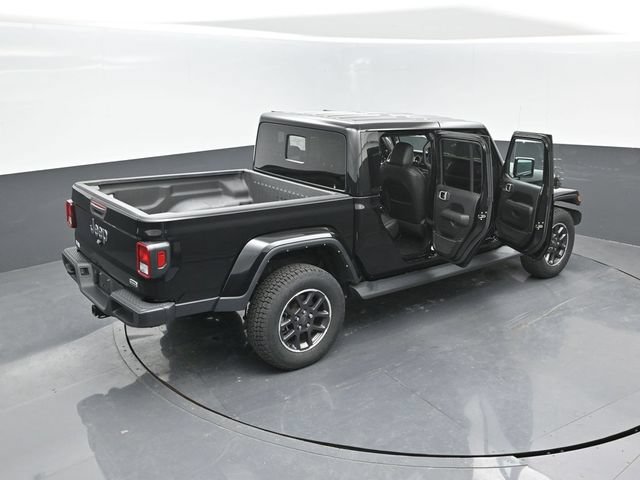Used 2022 Jeep Gladiator Overland w/ Popular Equipment Package AWD/4WD image 24