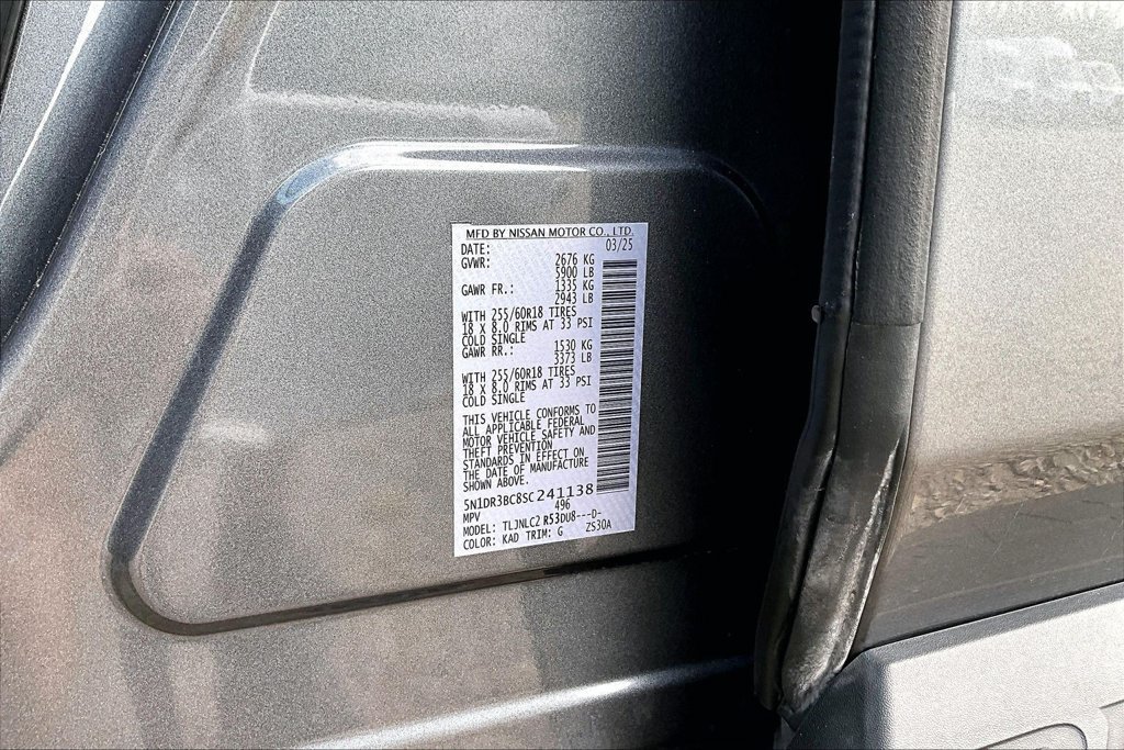 Used 2025 Nissan Pathfinder SV AWD/4WD image 36