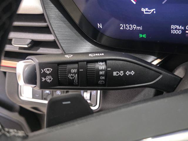 Used 2024 Buick Envision Avenir AWD/4WD image 36