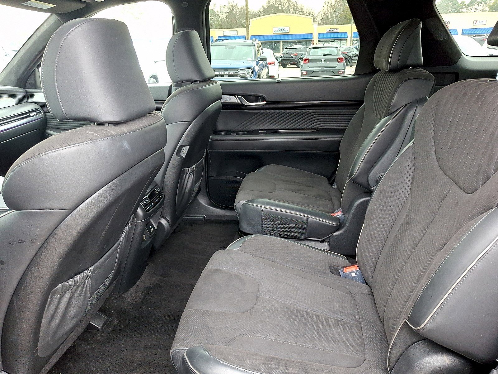 Used 2024 Hyundai Palisade Calligraphy image 9