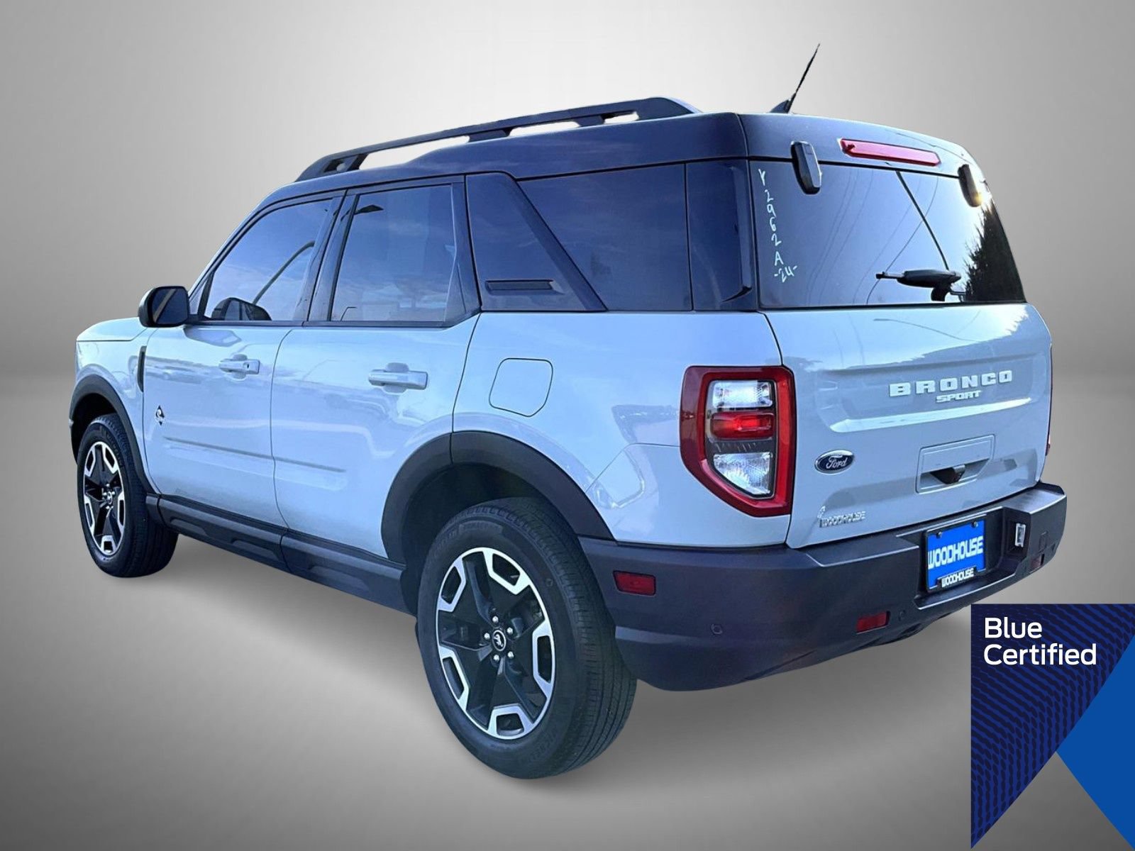Certified 2024 Ford Bronco Sport Outer Banks w/ Tech Package AWD/4WD image 7